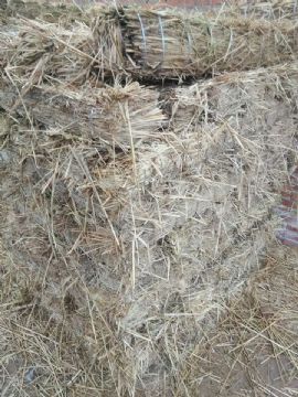 點擊查看詳細(xì)信息<br>標(biāo)題：鐵路專用草支墊設(shè)備、草棒15854621686 閱讀次數(shù)：1963